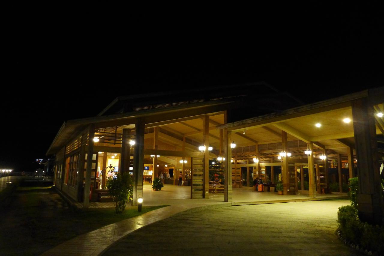 Island Paradise Resort Club Koror Kültér fotó